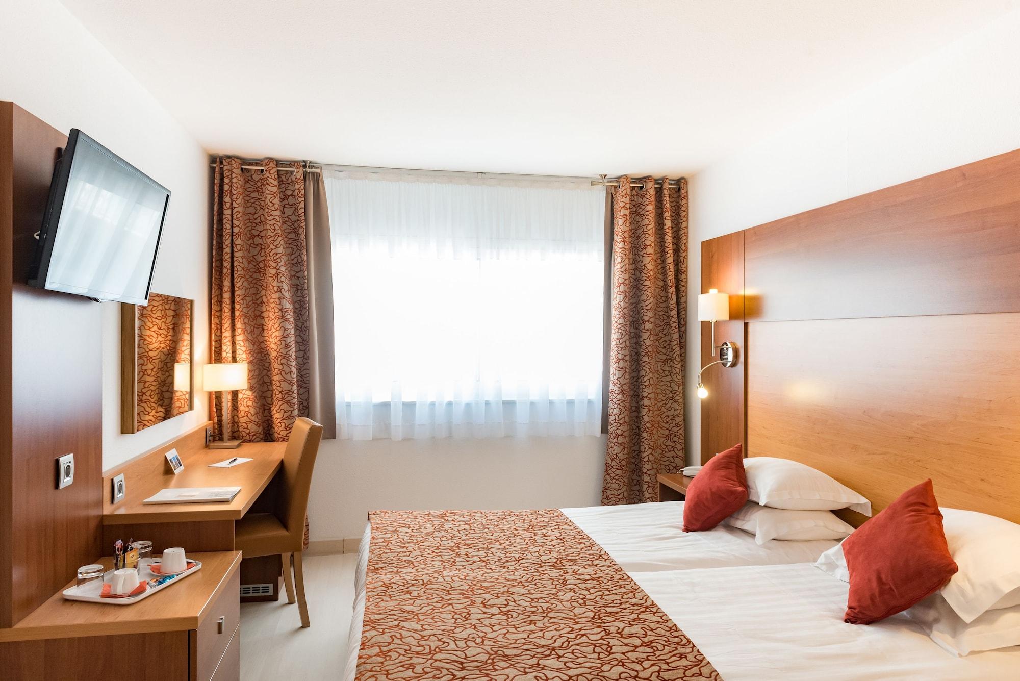 Mercure Saint Raphael Centre Plage Extérieur photo