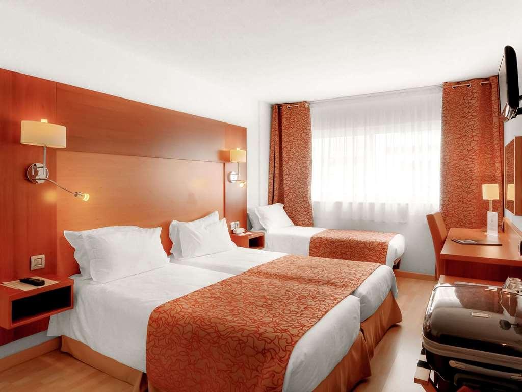 Mercure Saint Raphael Centre Plage Chambre photo