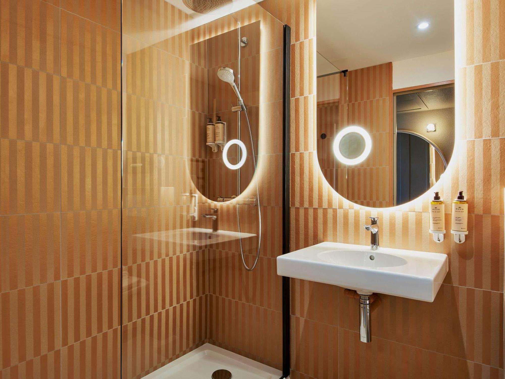 Mercure Saint Raphael Centre Plage Extérieur photo