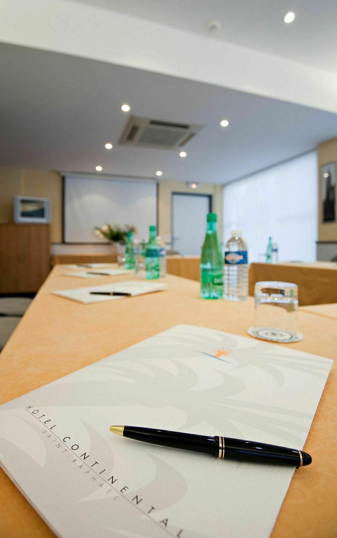 Mercure Saint Raphael Centre Plage Extérieur photo